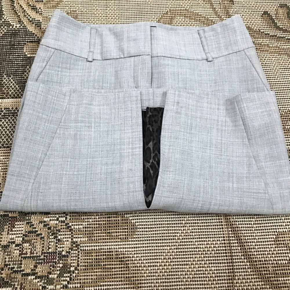 Women’s Express Skirt - Picture 2 of 4